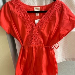 Two Hearts Maternity size PL Shirt